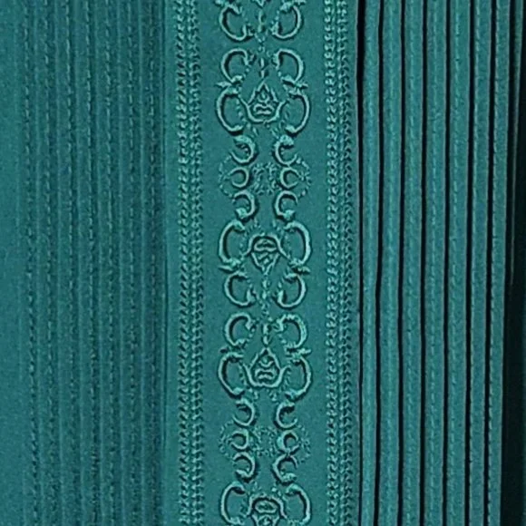 Claudia Richard Green Embroidered Button Front Blouse 10 - Picture 4 of 7